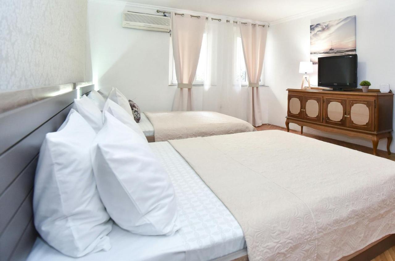 Apartment Palm Square 1 Old Town Apt *